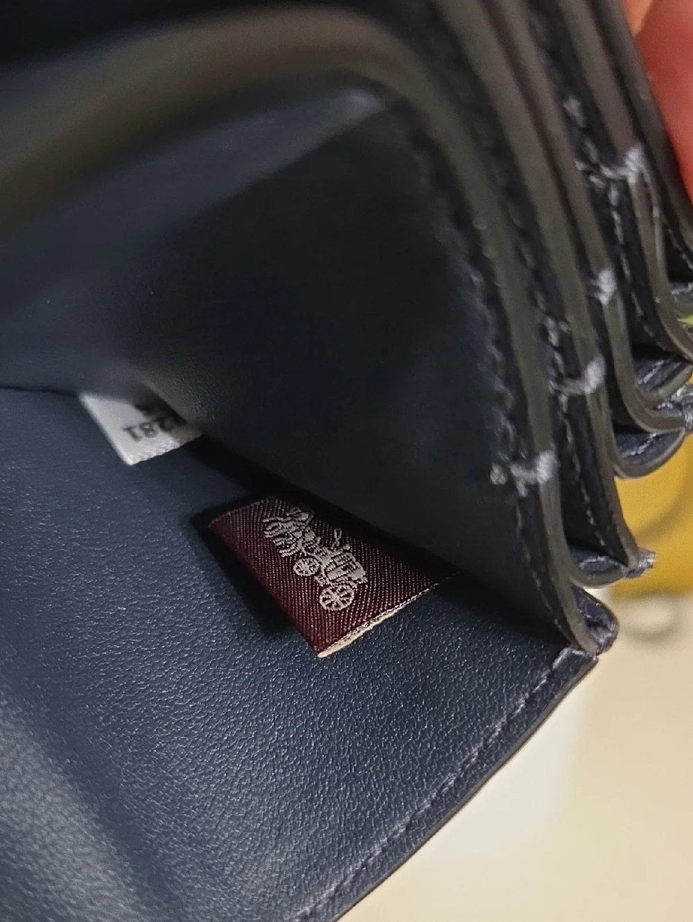 Coach Accordion Card Case  Black Floral  Leather Wallet - Picture 9 of 11